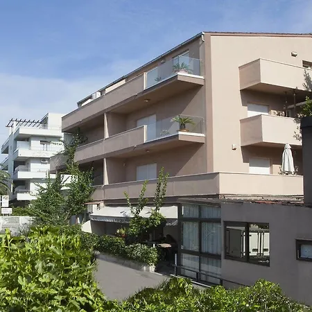Hotel Lana 3*